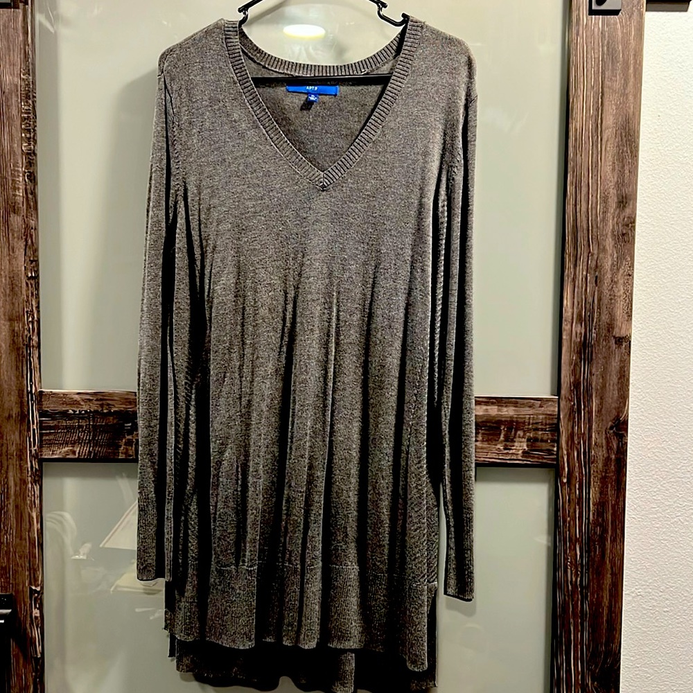 Apt 9 sweater. Size XL